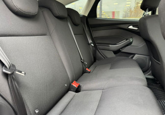 Подержанный автомобиль Ford Focus Hatchback 2019 года (11 фото)
