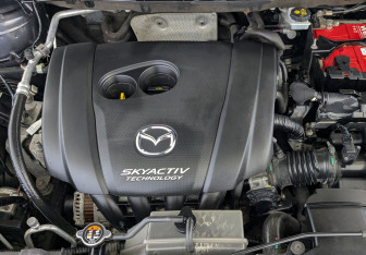 Подержанный автомобиль Mazda CX-5 2015 года (9 фото)