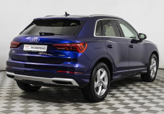 Подержанный автомобиль Audi Q3 2021 года (5 фото)