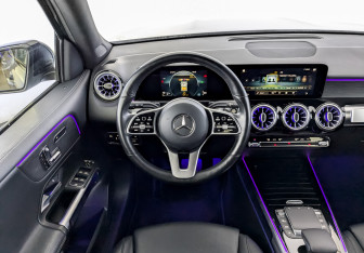 Подержанный автомобиль Mercedes-Benz GLB 2021 года (22 фото)