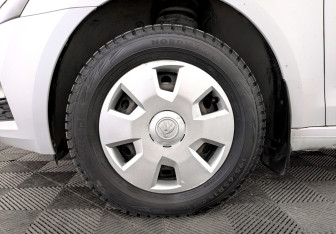 Подержанный автомобиль Skoda Octavia Liftback 2018 года (18 фото)