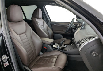 Подержанный автомобиль BMW X3 2020 года (29 фото)
