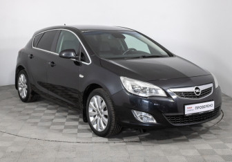 Подержанный автомобиль Opel Astra Hatchback 2010 года (3 фото)
