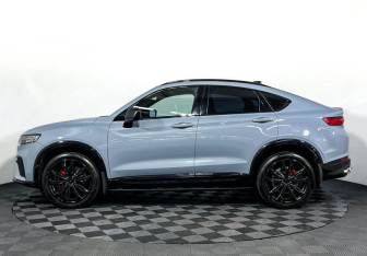 Подержанный автомобиль Geely Tugella 2023 года (8 фото)