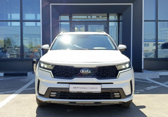 Подержанный автомобиль Kia Sorento 2021 года (2 фото)