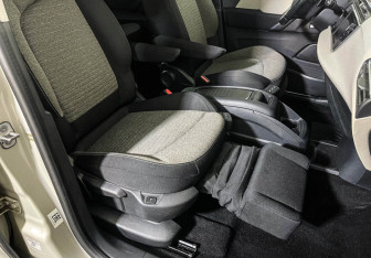 Подержанный автомобиль Citroen C4 Picasso 2017 года (18 фото)