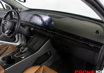 Подержанный автомобиль Omoda C5 2023 года (7 фото)