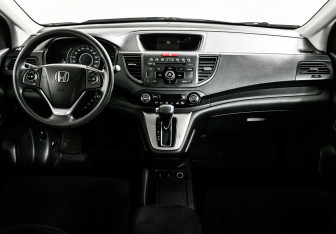 Подержанный автомобиль Honda CR-V 2013 года (8 фото)