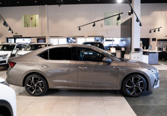 Новый Skoda Octavia Liftback 2025 (4 фото)