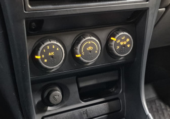 Подержанный автомобиль Nissan Almera Classic 2012 года (20 фото)