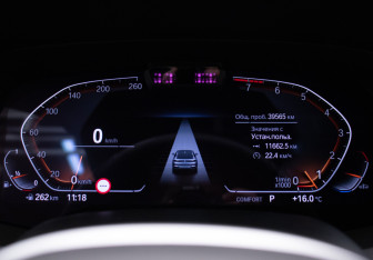 Подержанный автомобиль BMW X6 2021 года (12 фото)