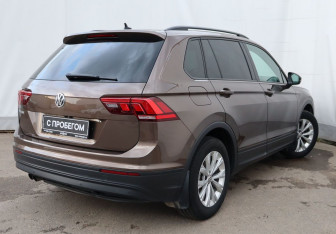 Подержанный автомобиль Volkswagen Tiguan 2019 года (4 фото)