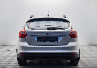 Подержанный автомобиль Ford Focus Hatchback 2012 года (4 фото)
