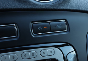 Подержанный автомобиль Ford Mondeo Sedan 2011 года (15 фото)