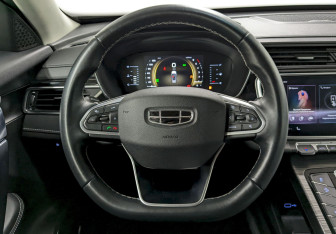 Подержанный автомобиль Geely Atlas Pro 2023 года (27 фото)