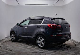 Подержанный автомобиль Kia Sportage 2012 года (7 фото)