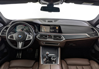 Подержанный автомобиль BMW X6 2020 года (14 фото)
