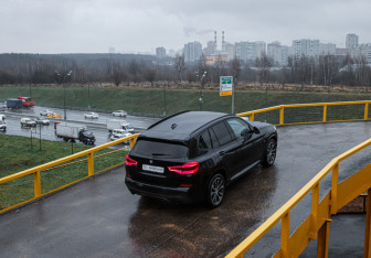 Подержанный автомобиль BMW X3 2020 года (6 фото)