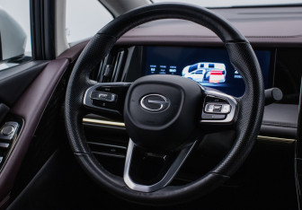 Подержанный автомобиль GAC M8 2023 года (14 фото)