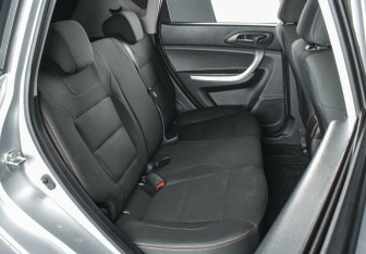 Подержанный автомобиль Changan CS35 2017 года (17 фото)