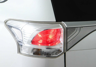 Подержанный автомобиль Mitsubishi Outlander 2013 года (8 фото)