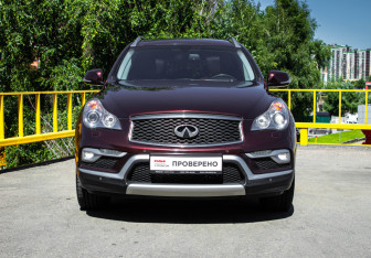 Подержанный автомобиль Infiniti QX50 2016 года (2 фото)