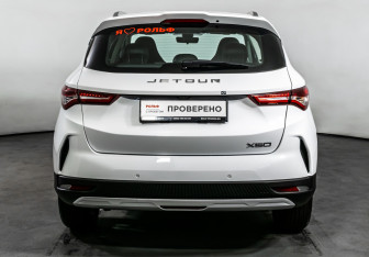 Подержанный автомобиль Jetour X50 2024 года (6 фото)