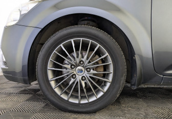 Подержанный автомобиль Kia Ceed Wagon 2011 года (18 фото)