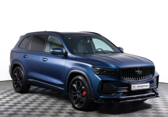 Подержанный автомобиль Geely Monjaro 2023 года (3 фото)