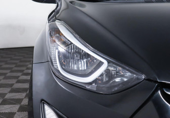 Подержанный автомобиль Hyundai Elantra Sedan 2014 года (7 фото)