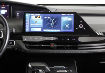 Подержанный автомобиль Changan UNI-K 2023 года (14 фото)