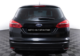 Подержанный автомобиль Ford Focus Wagon 2016 года (6 фото)