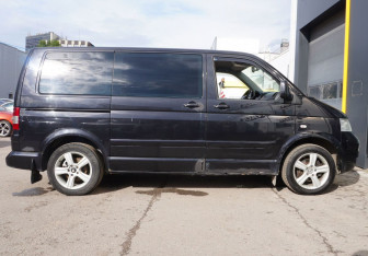 Подержанный автомобиль Volkswagen Multivan 2008 года (4 фото)