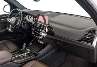 Подержанный автомобиль BMW X3 2020 года (13 фото)