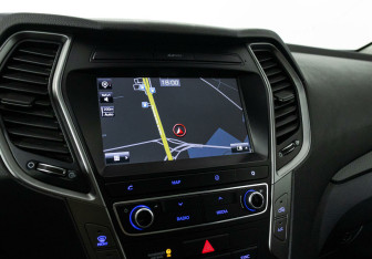 Подержанный автомобиль Hyundai Santa Fe 2017 года (11 фото)