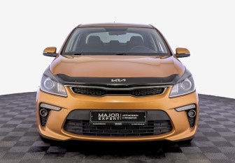 Подержанный автомобиль Kia Rio Sedan 2017 года (2 фото)