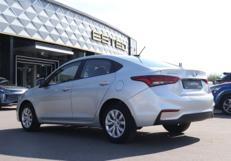 Подержанный автомобиль Hyundai Solaris Sedan 2018 года (7 фото)