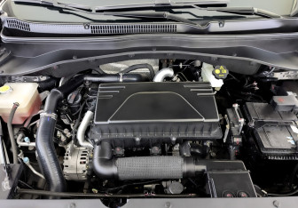 Подержанный автомобиль Москвич 3 2024 года (9 фото)