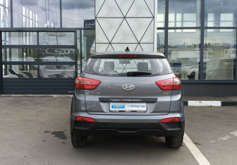 Подержанный автомобиль Hyundai Creta 2020 года (6 фото)