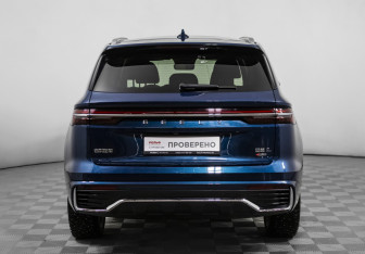 Подержанный автомобиль Geely Monjaro 2023 года (6 фото)