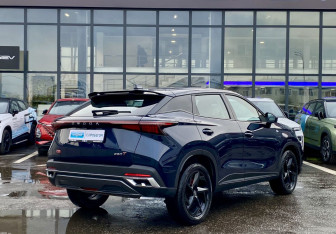 Подержанный автомобиль Omoda C5 2023 года (5 фото)