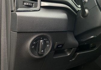 Подержанный автомобиль Skoda Karoq 2022 года (21 фото)