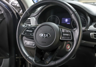 Подержанный автомобиль Kia Seltos 2020 года (16 фото)