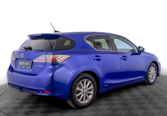 Подержанный автомобиль Lexus CT 2013 года (5 фото)