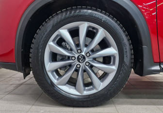 Подержанный автомобиль Infiniti QX50 2021 года (12 фото)