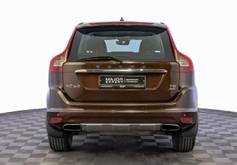 Подержанный автомобиль Volvo XC60 2015 года (6 фото)