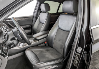 Подержанный автомобиль BMW X4 2018 года (20 фото)