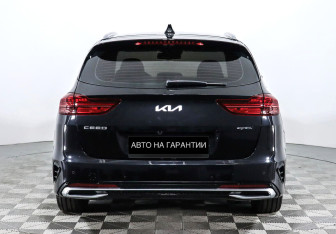 Подержанный автомобиль Kia Ceed Wagon 2021 года (6 фото)