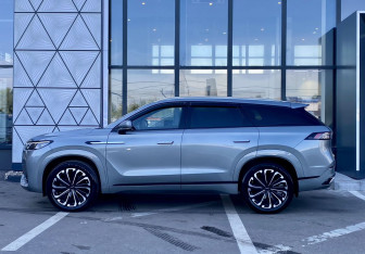 Подержанный автомобиль Jaecoo J8 2024 года (8 фото)