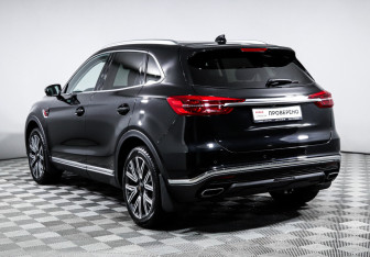 Подержанный автомобиль Hongqi HS5 2024 года (7 фото)